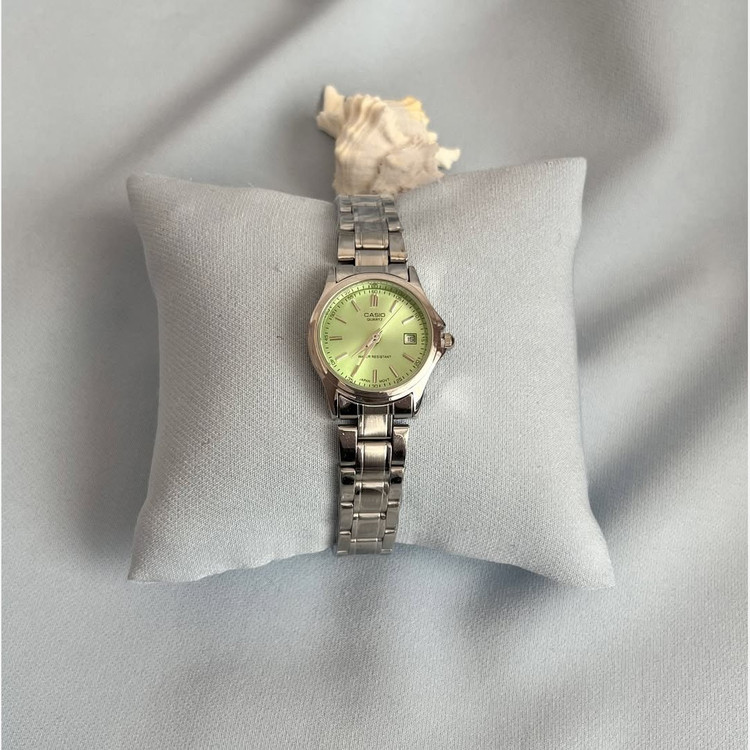 ساعت زنانه casio(کاسیو) اصل ، عقربه ای صحفه گرد رنگ بندی کامل و بند استیل نقره ای ضد آب کد 0002