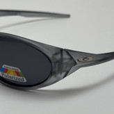 عینک آفتابی پلاریزه اوکلی مدل Oakley Eye Jacket Redux بیضی طوسی