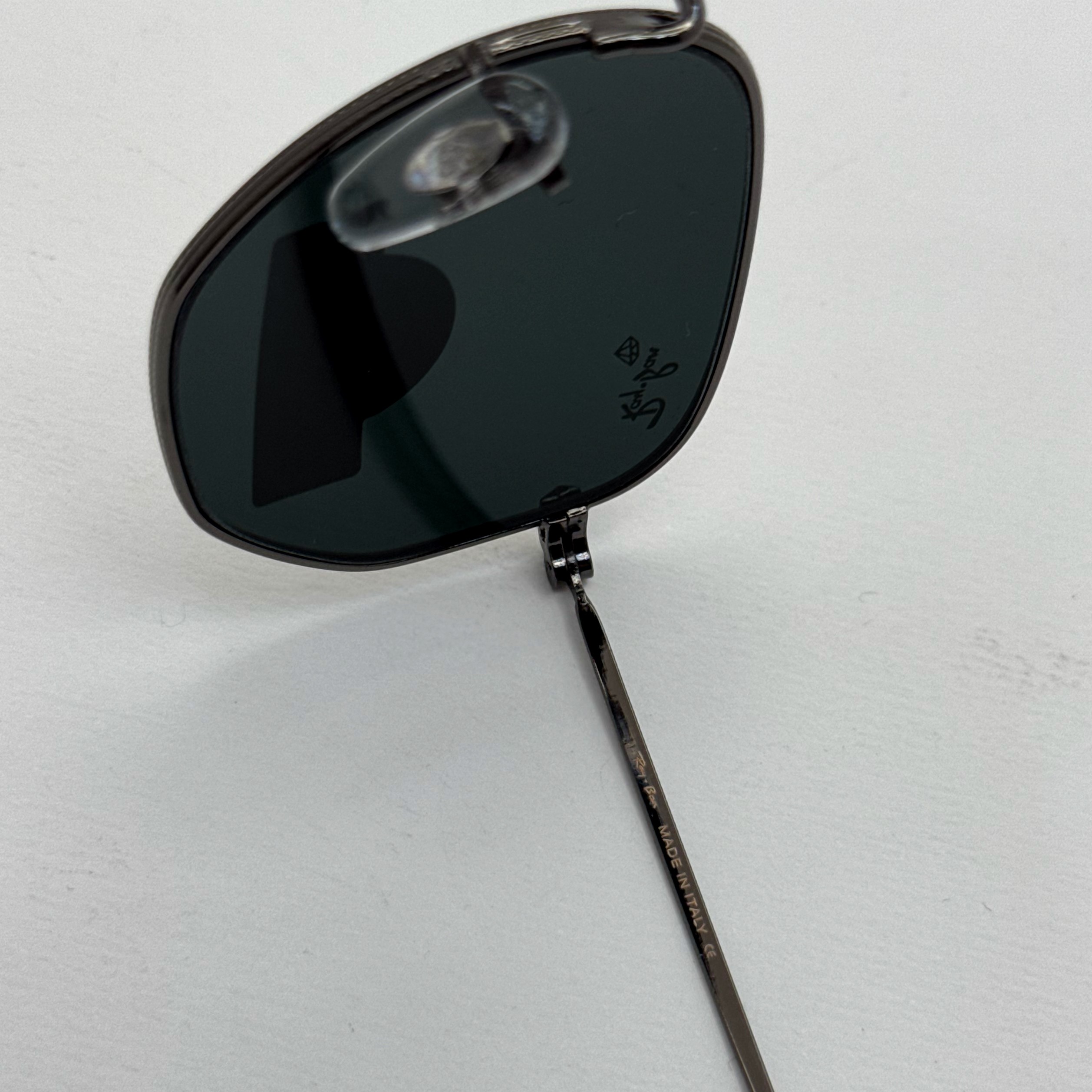 عینک ریبن هگزونال شیشه سنگ فریم نوک مدادی عدسی مشکی به همراه پک کامل ریبن کد Rayban RB 3548