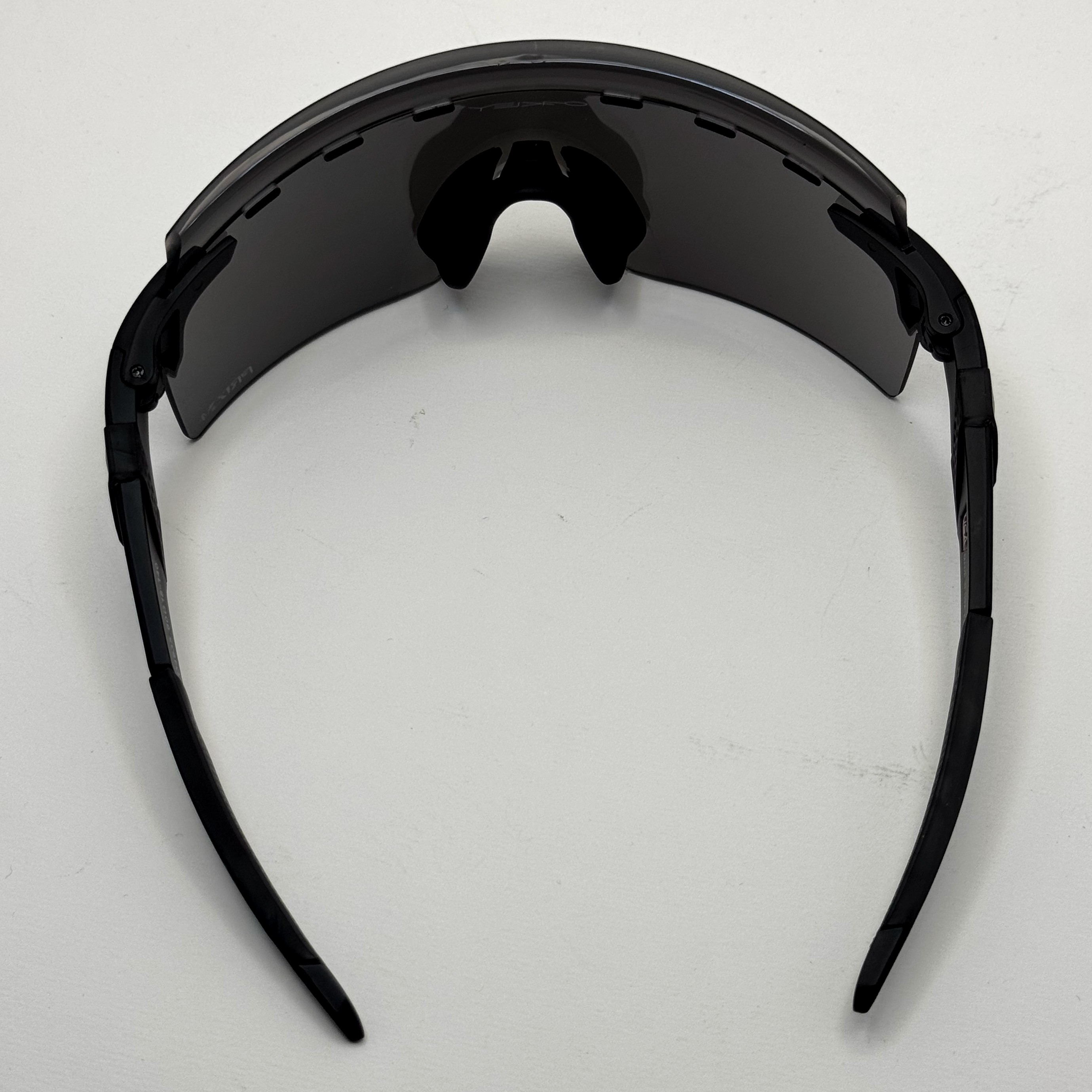 عینک آفتابی اوکلی نقره ای مشکی کد OAKLEY 4935