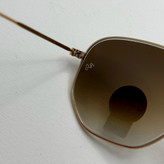 عینک ریبن شیشه سنگ هگزونال قهوه ای هایلایت آنتی رفلکس به همراه پک کامل ریبن کد Rayban RB 3548