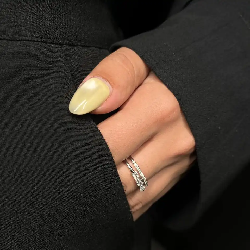 انگشتر زنانه و دخترانه جواهری طرح پاپیون دولاین ضد حساسیت رنگ کاملا ثابت فری سایز کد atk (پس کرایه)