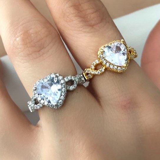 انگشتر جواهر نگین دار زنانه طرح دولاین فری سایز freesize رنگ ثابت کد sm (پس کرایه)