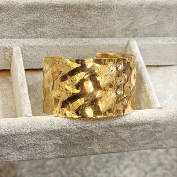 دستبند بنگل آبکاری نقره زنانه پهن تنوع طرح رنگ کاملا ثابت کد bn (پس کرایه)