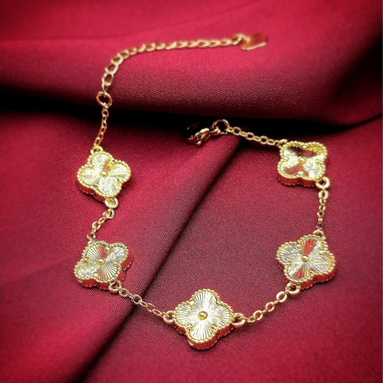 دستبند استیل زنجیری دو رج طرح 5 گل ونکلیف Vancleef زنجیر آویز رنگ ثابت کد mh (پس کرایه)