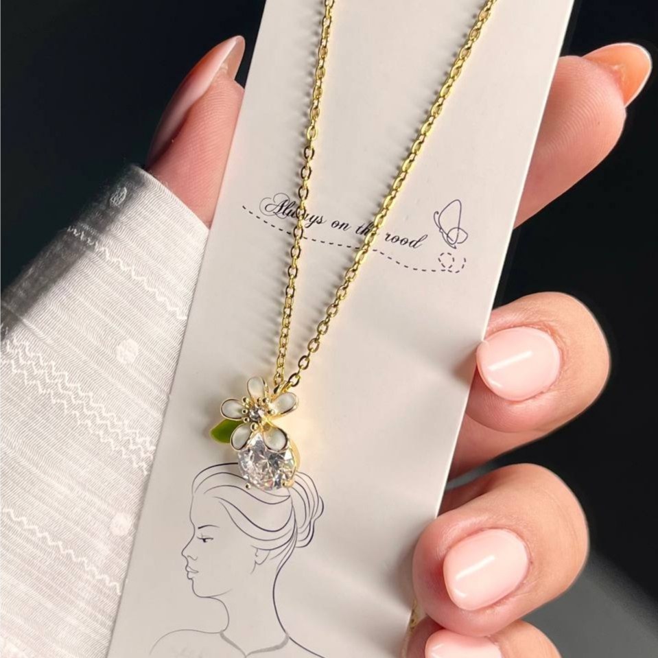 گردنبند و آویز پلاک طرح جواهری زنانه طرح قلب و پاپیون نگین تنوع طرح رنگ ثابت کد tk (پس کرایه)