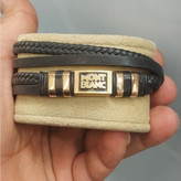 دستبند چرمی قفل و پلاک استیل مردانه طرح گوچی Gucci کیفیت چرم عالی تنوع طرح رنگ ثابت کد bn (پس کرایه)