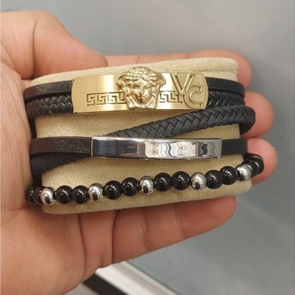 دستبند چرمی قفل و پلاک استیل مردانه طرح گوچی Gucci کیفیت چرم عالی تنوع طرح رنگ ثابت کد bn (پس کرایه)