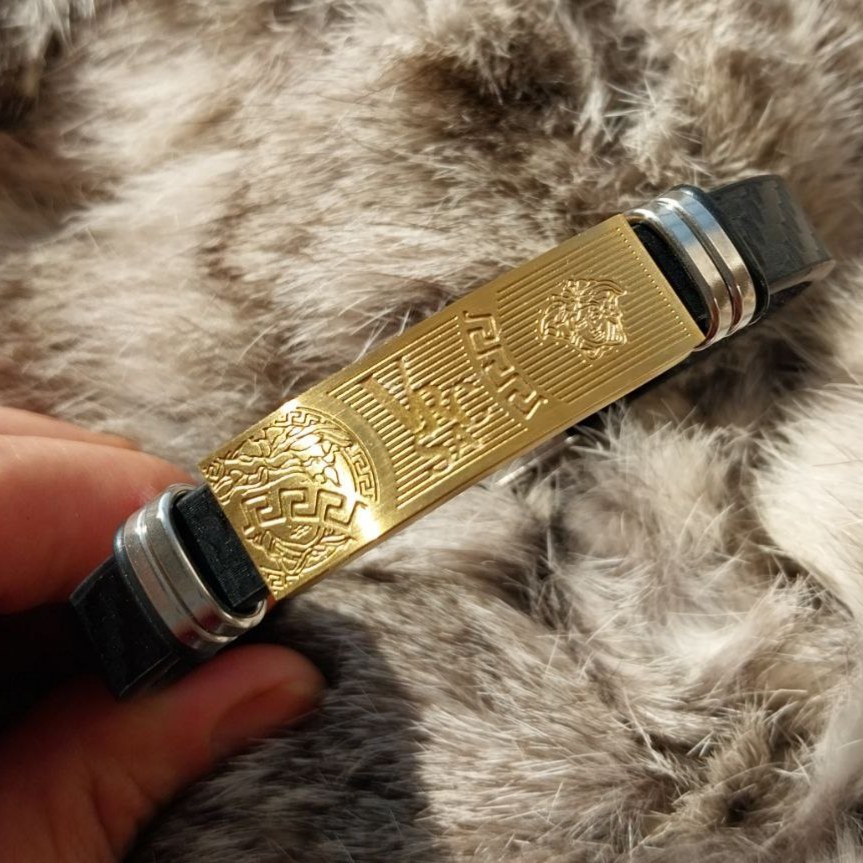 دستبند چرمی قفل و پلاک استیل مردانه ورساچ VERSACE تنوع طرح رنگ ثابت کد as