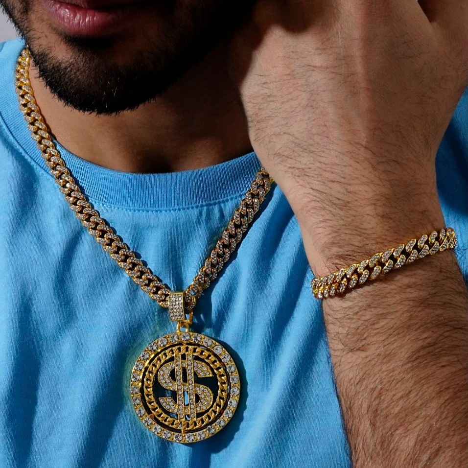 ست دستبند و گردنبند کارتیر فول نگین chain همراه پلاک آویز king کینگ وتاج پادشاه نگین کاری رنگ ثابت کد mp