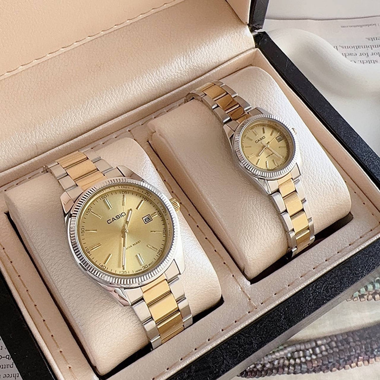 ساعت زنانه و مردانه قیمت تک کاسیو استیل تاریخ دار موتور ژاپن مارک معروف CASIO نمونه درجه یک ارسال رایگان
