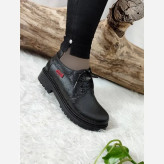 کفش طبی بندی زنانه مدل تیم برلند جنس چرم فلوتر رنگ مشکی