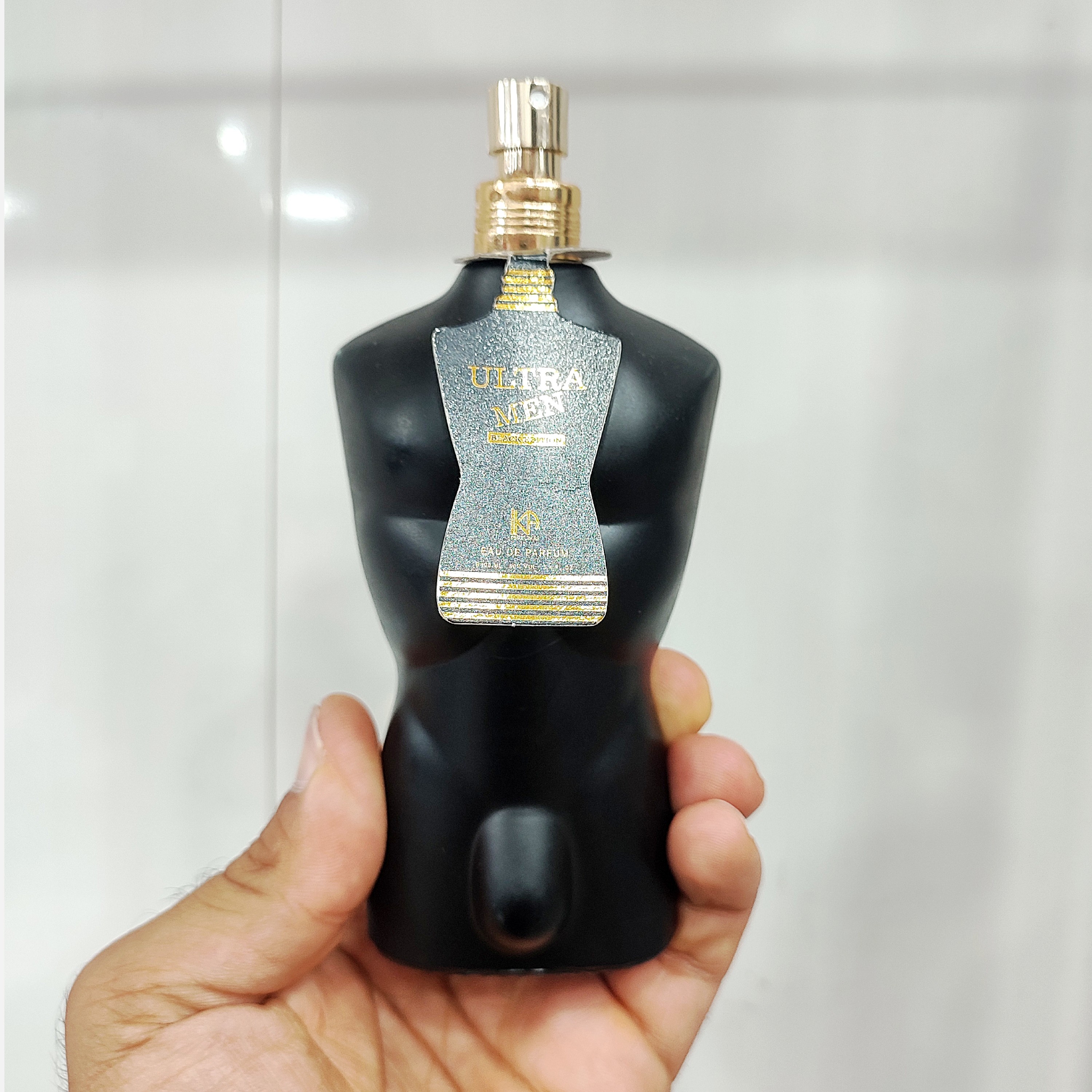 ادکلن ژان پل گوتیه له میل له آبی 100 میل مردانه (شرکتی اماراتی ) ( ادو پرفیوم و ادو تویلت ادکلن و عطر گناوه مارکت )