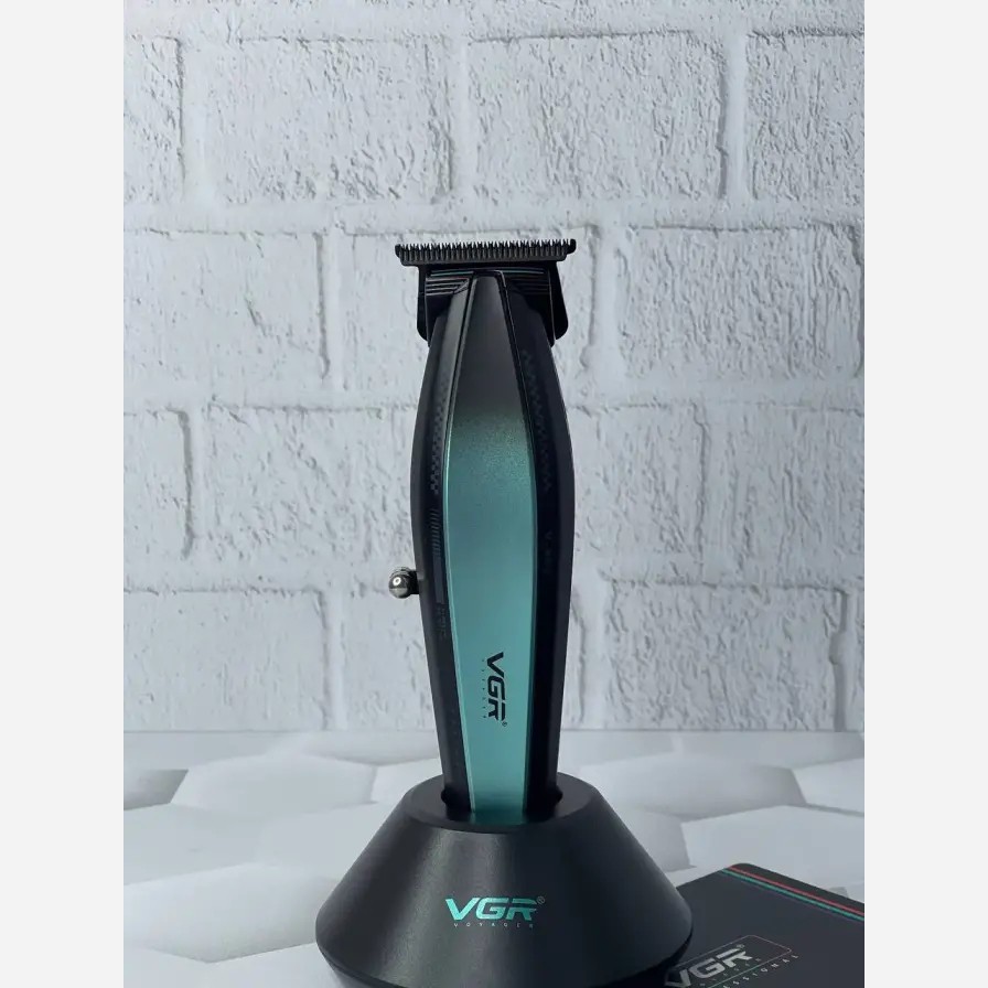 ماشین اصلاح صفر زن خط زن وی جی آر V-992شاهکاری از وی جی آر 9000 دور در دقیقه.