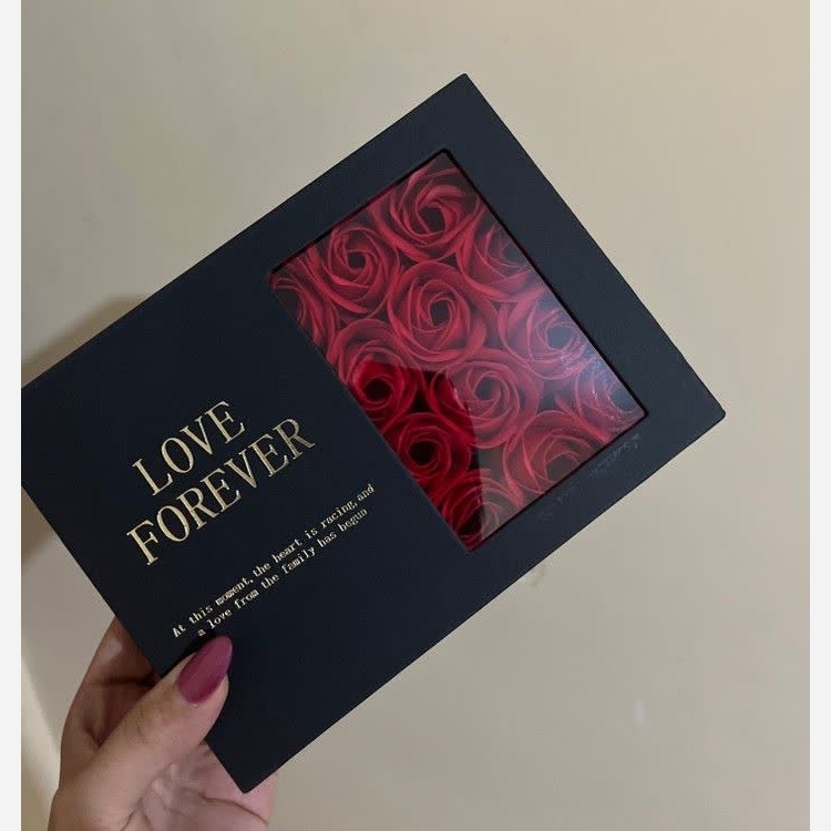 گردنبند مروارید عشق باکس گل معطر گالری زیمبا