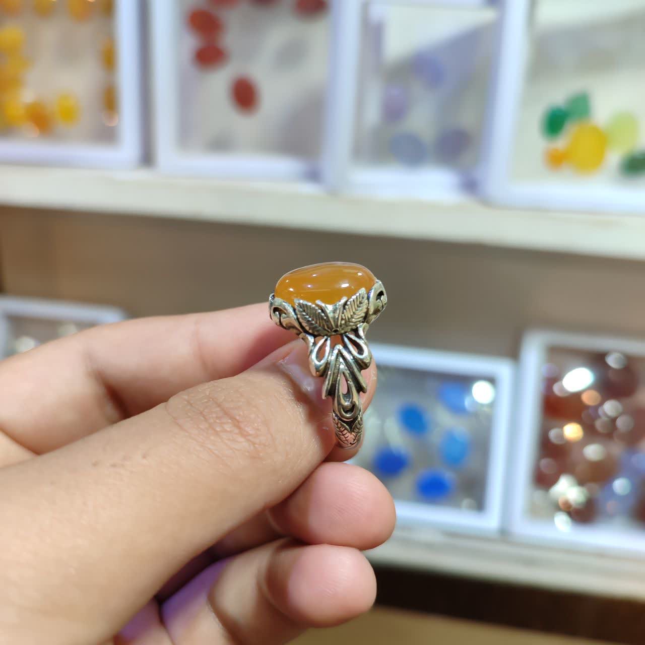 انگشتر نقره باسنگ عقیق یمن اصل کد g100