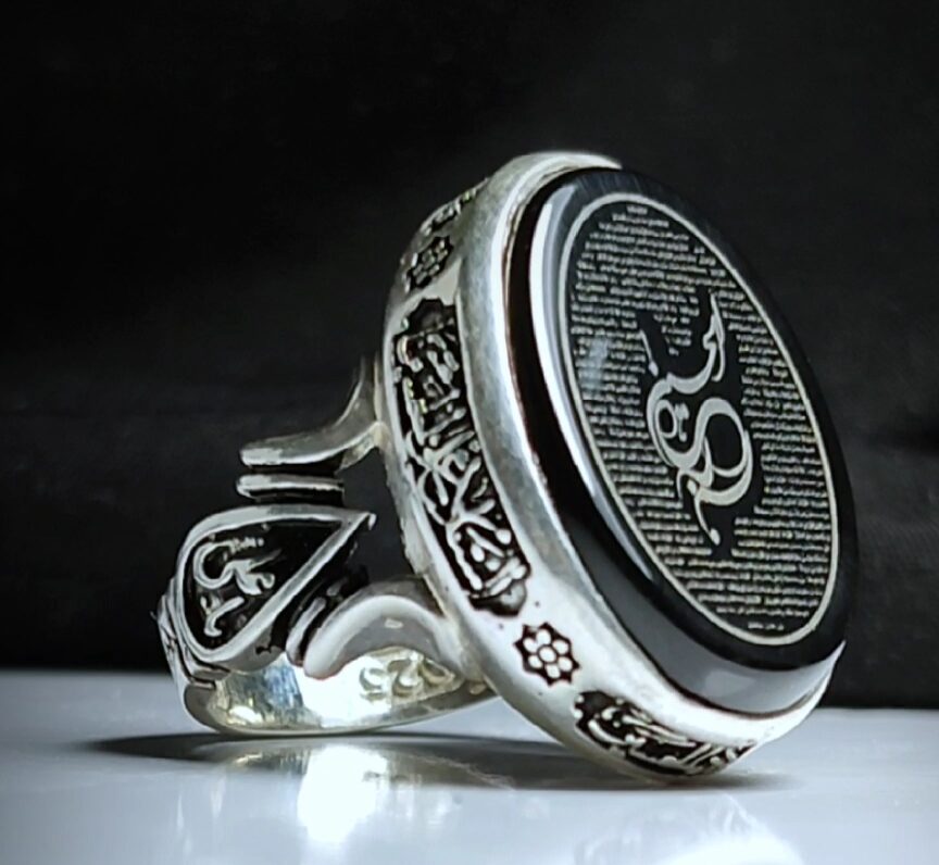 انگشتر باسنگ عقیق مشکی باحکاکی زیارت عاشورا رکاب چهارسلام  کد 1369
