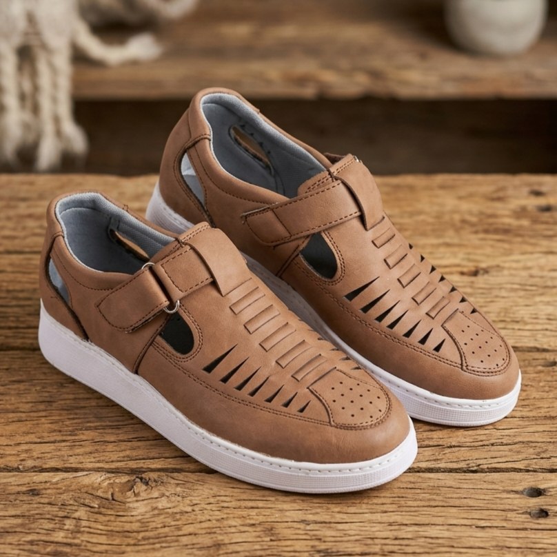 صندل مردانه چسبی مدل راوین رنگ حنایی(دوردوخت و کف دوخت) (پس کرایه)