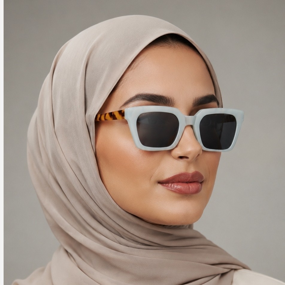 عینک آبی دسته طرح دار